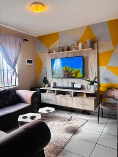 2 Bedroom Apartment / Flat for sale in Fleurhof , Roodepoort