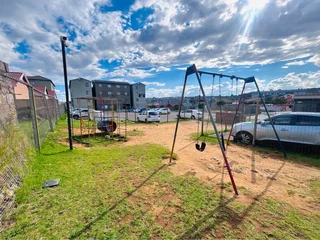 2 Bedroom Apartment / Flat for sale in Fleurhof , Roodepoort