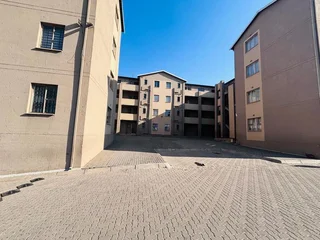 2 Bedrooms Apartment for sale in Fleurhof Valley