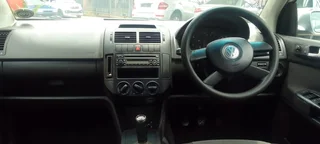2005 Volkswagen Polo Sedan Sedan