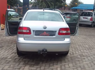 2005 Volkswagen Polo Sedan Sedan