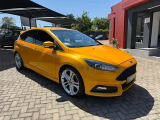 2017 Ford Focus ST 3