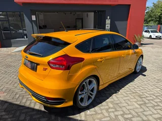 2017 Ford Focus ST 3