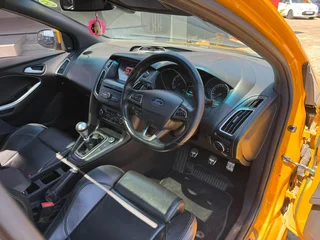 2017 Ford Focus ST 3