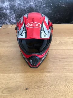 Motor cross helmet