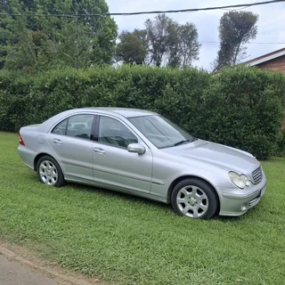 2005 Mercedes-Benz 200 Series Sedan