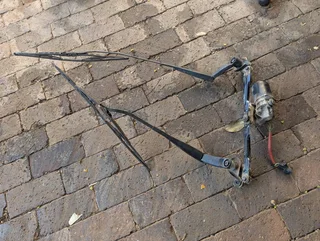 A complete car windscreen (windshield) wiper system for hyundai i20 2012 model