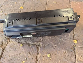 Salvaged dashboard center clock for Hyundai i20 2012 model available for sale.