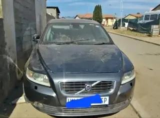 Volvo S40 D5 Stripping For Spares Or Parts For Sale