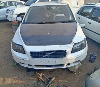 Volvo S40 2.4 Stripping For Spares/parts For Sale