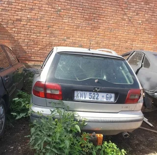 Volvo V40 2.0 T4 Stripping For Spares/parts For Sale