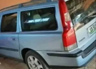 Volvo V70 Stripping For Spares/parts For Sale.