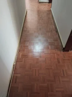 Wooden floors installations sanding and sealing