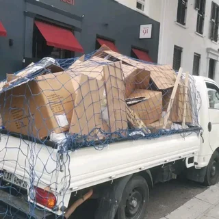 Removals of furniture call or WhatsApp 0612635083