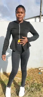 L am looking for a domestic job. 0742995579