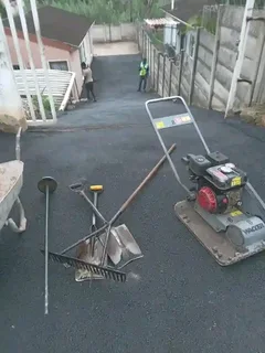 Tar driveway 0665220161