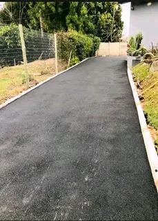 Tar driveway 0665220161