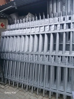 Palisade fencing install 0780108468