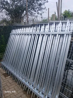Palisade fencing 0780108468