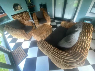 4-Pieces Outdoor / Indoor Lounge Set Rattan