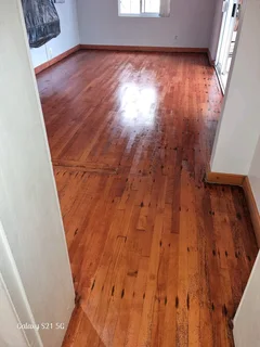 REPUTABLE AND ACCREDITED WOODEN FLOOR INSTALLER