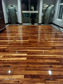 REPUTABLE AND ACCREDITED WOODEN FLOOR INSTALLER