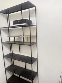 Volve Iron standing shelf