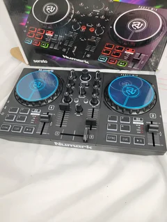 Numark Party Mix II DJ Controller.