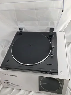 Audio-Technica AT-LP60XBT fully automatic wireless belt-drive turntable.
