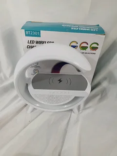 G-Shape multifunctional LED wireless charging speaker, model BT-2301.