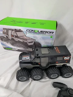 &#34;Conqueror&#34; 8-wheel amphibious remote control (RC) armored vehicle toy.