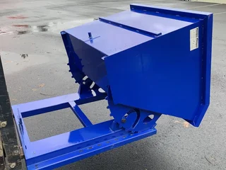 brand new self tipping skip
