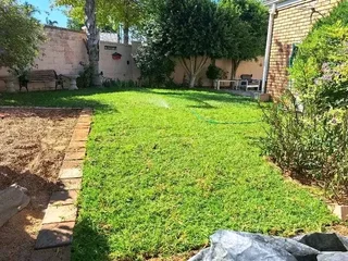 WE SUPPLY KIKUYU GRASS BUFFALO GRASS AND LM BEREA GRESS AND CYNODON GRASS