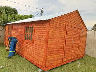 Wendy's 3mx6m 2 windows 1 doors