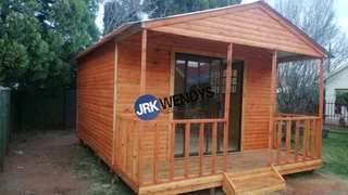 We do Wendy&#39;s houses Logo cabin wood