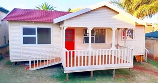 We do Wendy&#39;s houses Logo home 