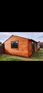 4mx6m Wendy&#39;s houses 2 room inside 5 windows