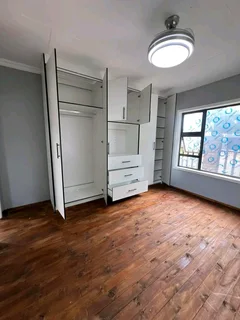 We specializing Wendy&#39;s houses and Nutec houses