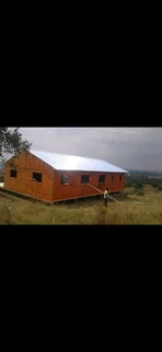 10mx15m 4 bedroom 2 bedroom R250,000