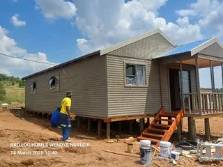 We do Wendy's houses Logo home