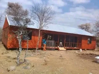 We do Wendy's houses Logo home whatspp for quotation