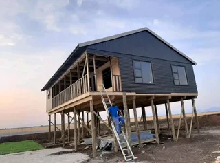 We do Wendy's houses Logo home