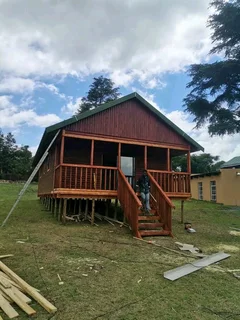 We manufacture Wendy's houses Logo home