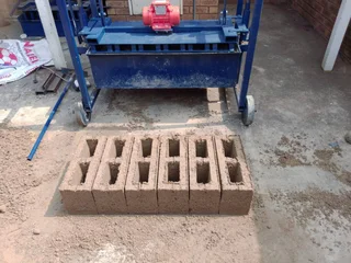 Manual 6 Per Drop Stock Brick Making Machine