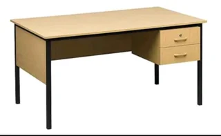 Teacher&#39;s Desk