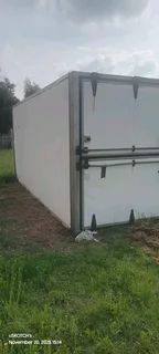 Cargo container ideally for Toyota dyna