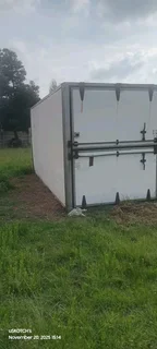 Cargo container ideally for Toyota dyna