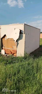 Cargo container ideally for Toyota dyna