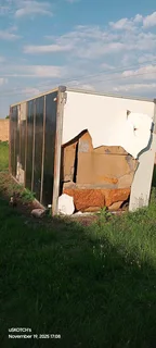 Cargo container ideally for Toyota dyna