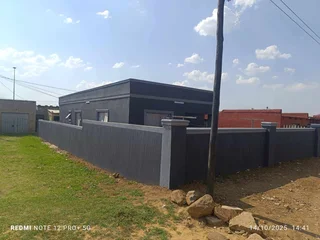 Modern 3-bedroom home in Sebokeng, Boitumelo